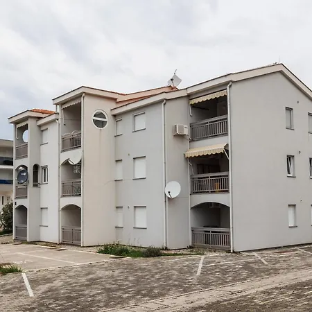 Sunset Ana Appartement *